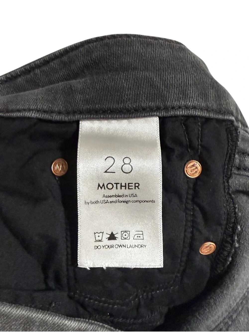 Mother The Looker Bermuda Knee Short  in Last Chance Saloon Wash size 28 gray